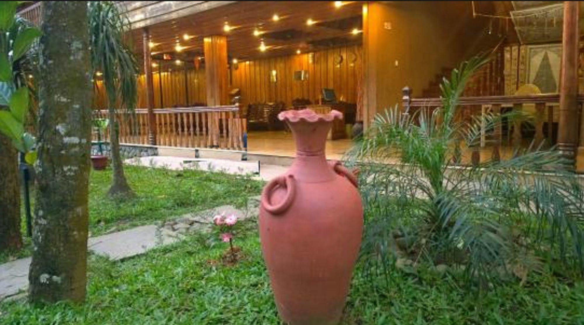 Woods N Spice - Thekkady Kumily Exterior foto